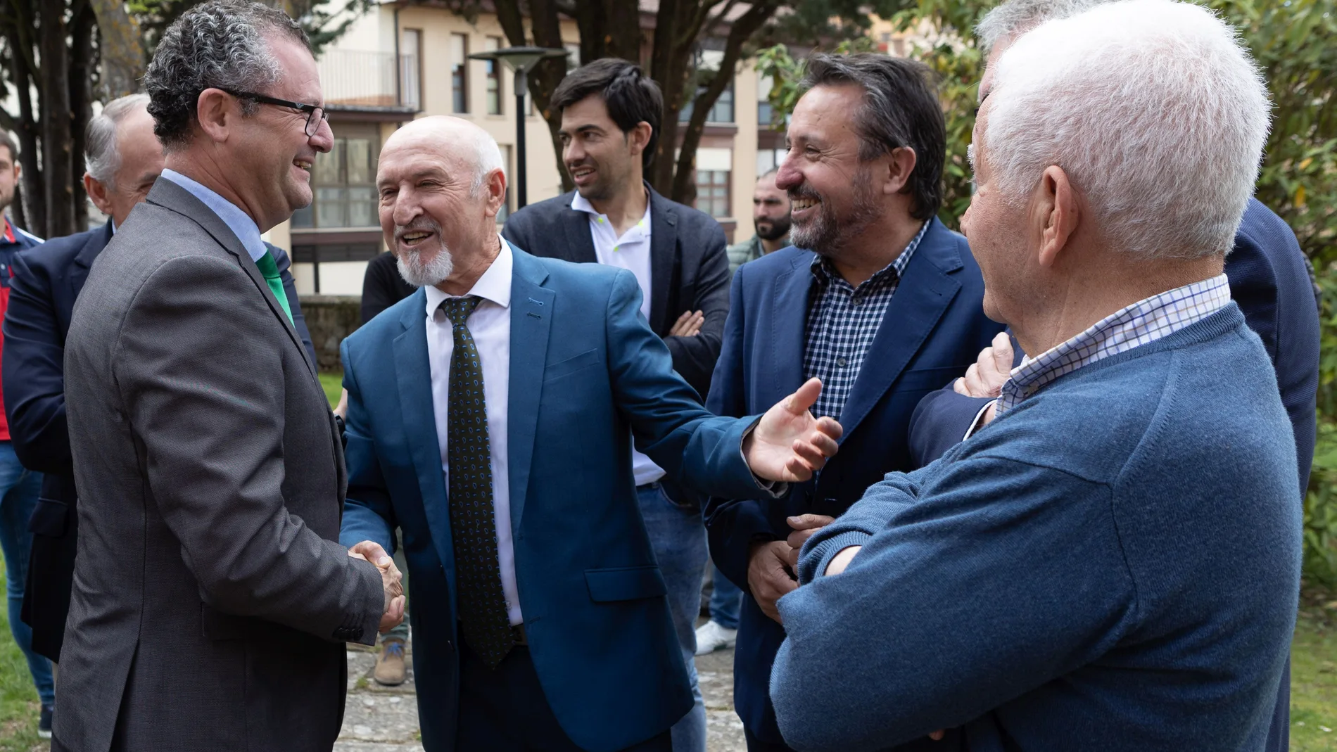 Dueñas asiste a la asamblea de la cooperativa Copiso en Soria