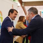 El consejero Suárez-Quiñones durante el acto de entrega del sello ambiental 'Centro Educativo Sostenible' con motivo del Día Mundial del Medio Ambiente
