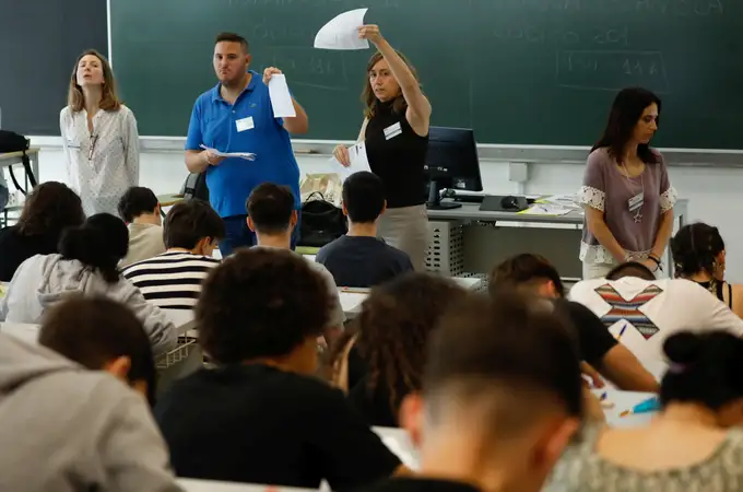 Los alumnos de Castilla y León obtienen el doble de sobresalientes en Bachillerato que en la EBAU y en España es casi cuatro veces más Los alumnos de Castilla y León obtienen el doble de sobresalientes en Bachillerato que en la EBAU y en España es casi cuatro veces más