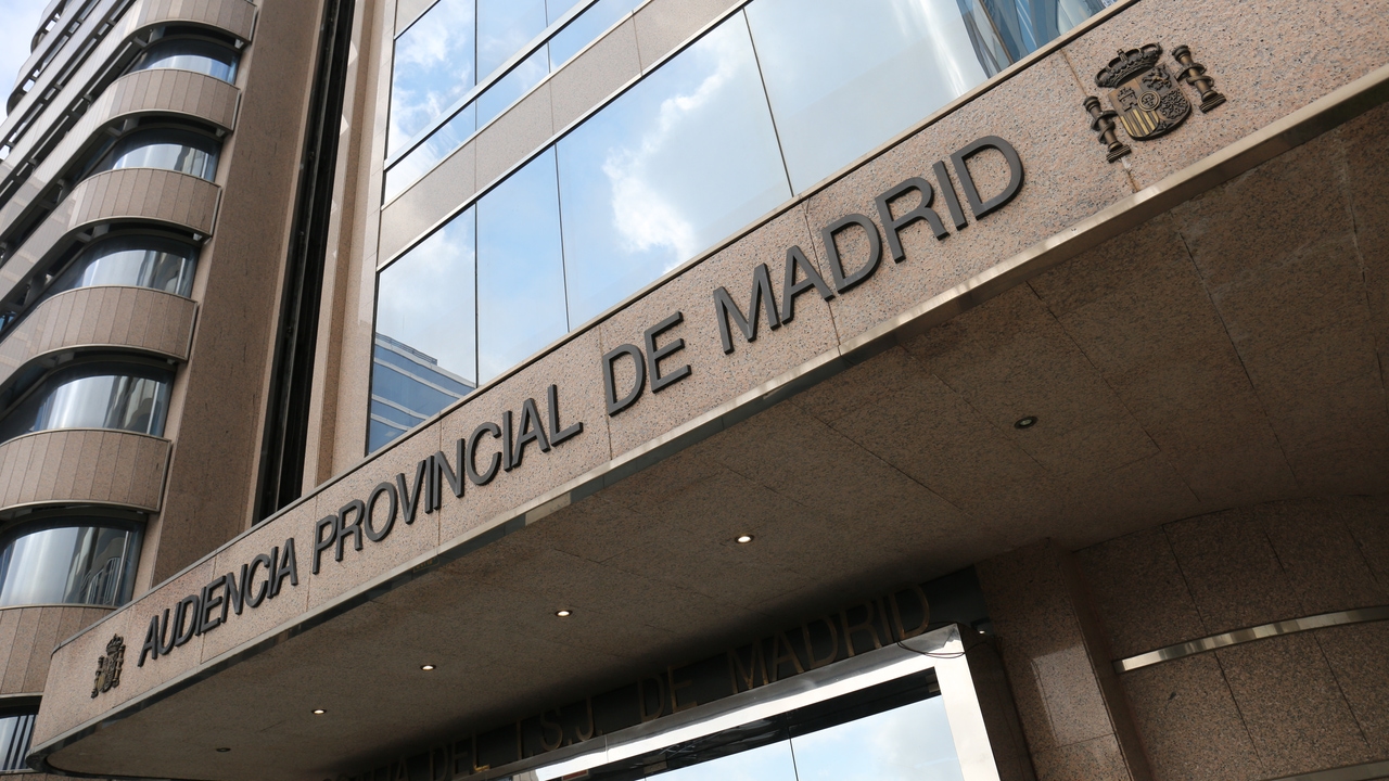 "Quiero hacerte el amor": a juicio un profesor acusado de abusos sexuales a tres menores en un colegio