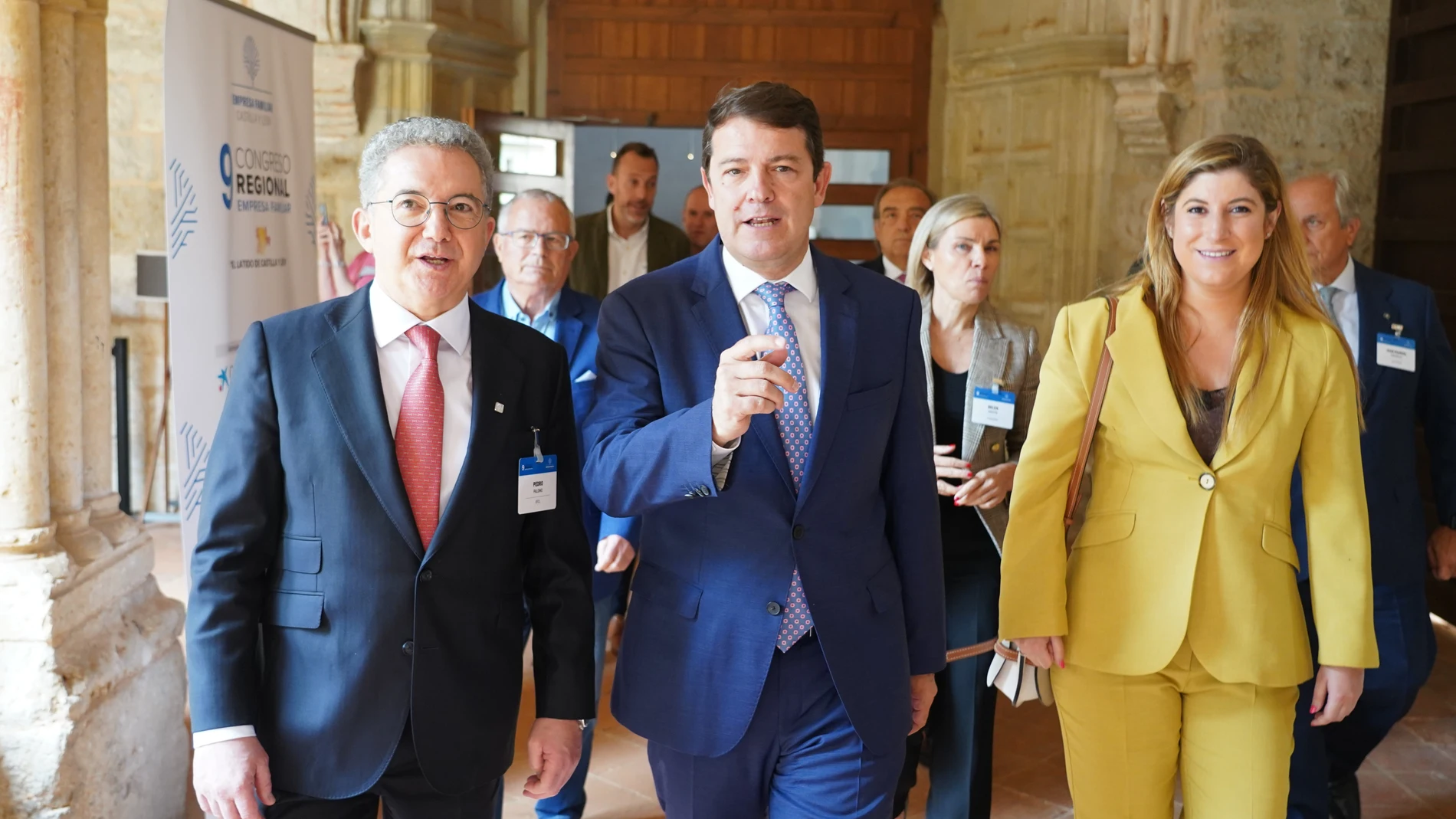 Fernández Mañueco junto a Pedro Palomo y Raquel Alonso en el Congreso de Empresa Familiar