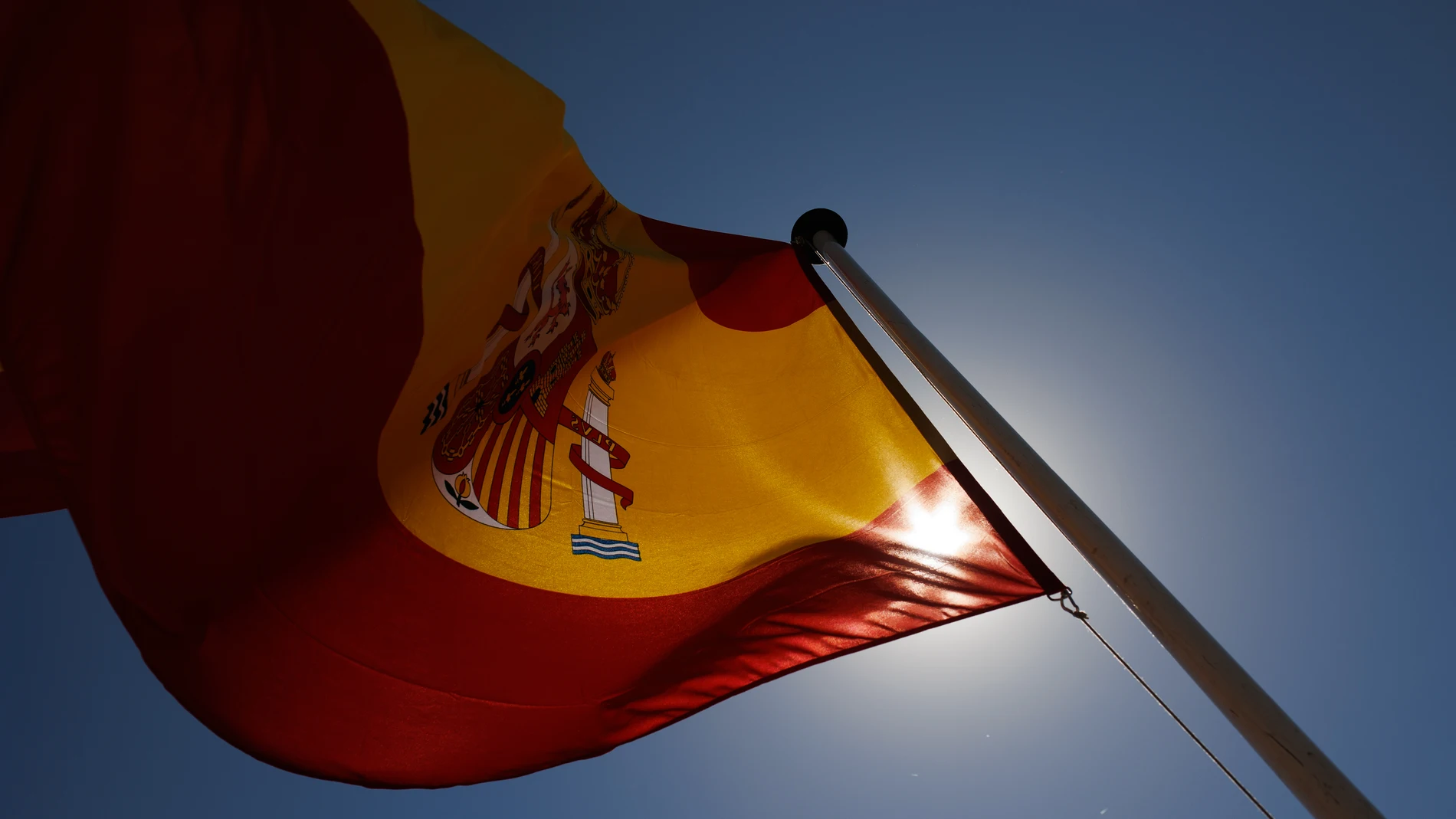 Estrasburgo condena a España por vulnerar la libertad de un sindicalista que incitó a quemar la bandera nacional