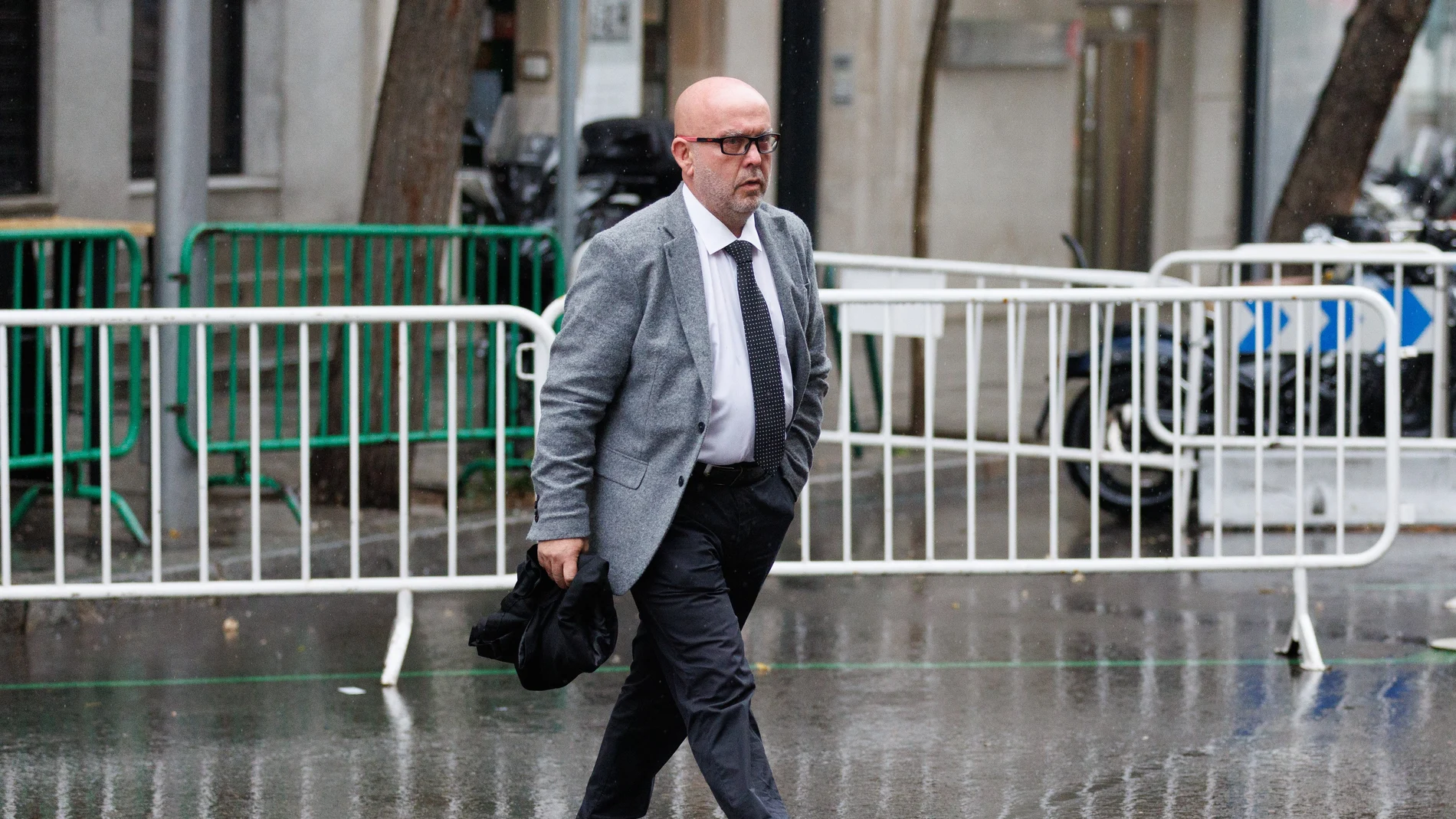 El abogado del expresidente de la Gaeneralitat de Catalunya Carles Puigdemont, Gonzalo Boye, a su llegada al Tribunal Supremo, a 8 de junio de 2023, en Madrid (España).