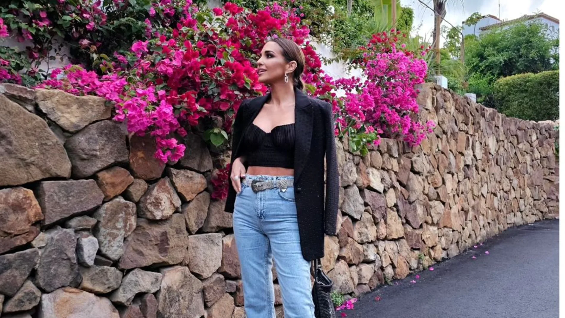 Paula Echevarría con jeans de Stradivarius.