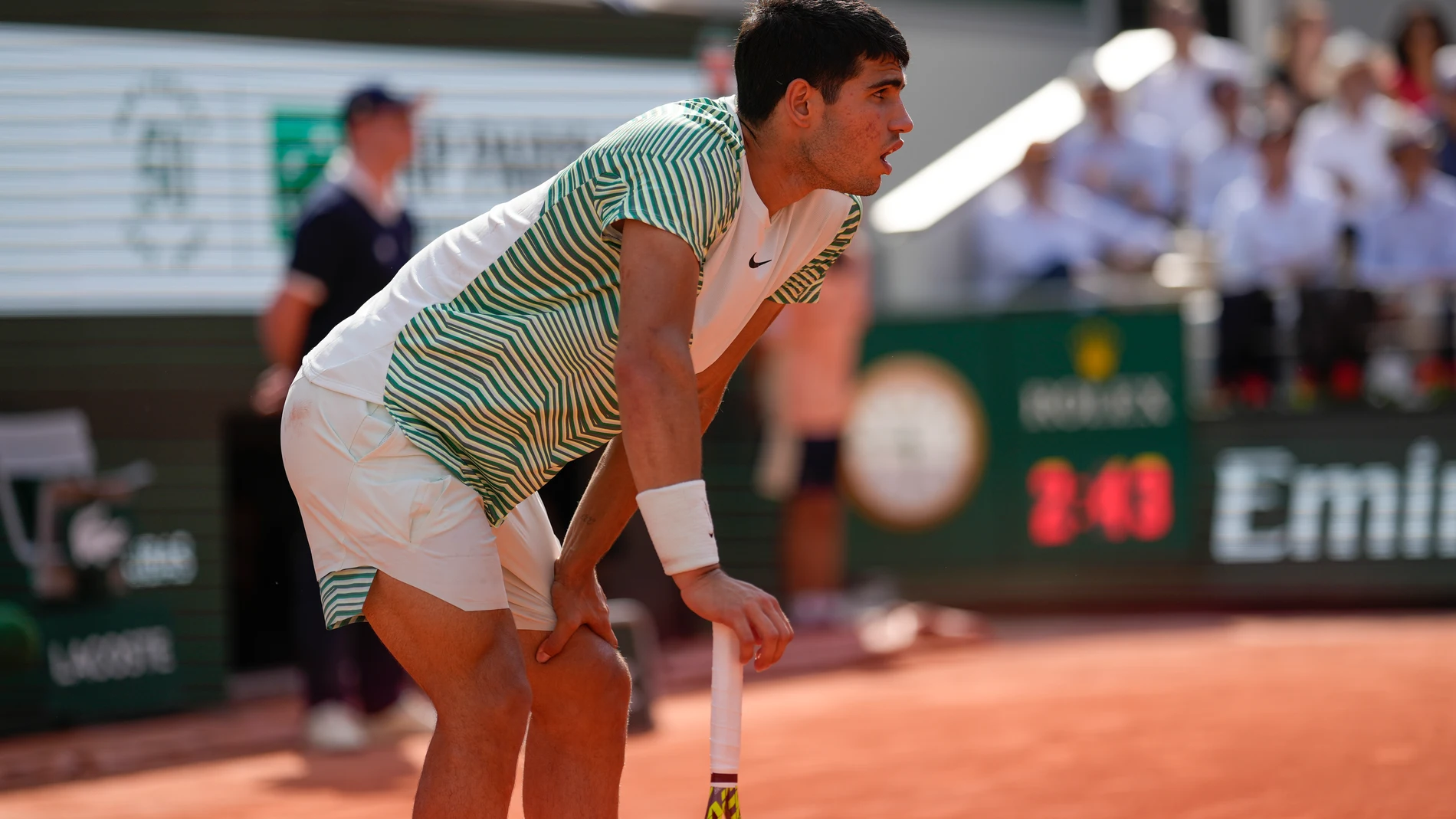 Alcaraz acabó tocado la semifinal ante Djokovic