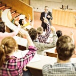 Las notas de corte sirve como orientación a los estudiantes que desean estudiar un grado universitario