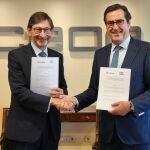 Economía.- CaixaBank y CEOE abren una línea de financiación para empresas de 35.000 millones en un año