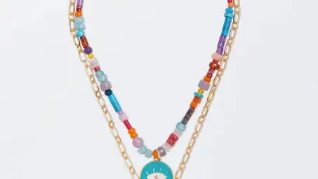 Conjunto de collares con piedra y charms