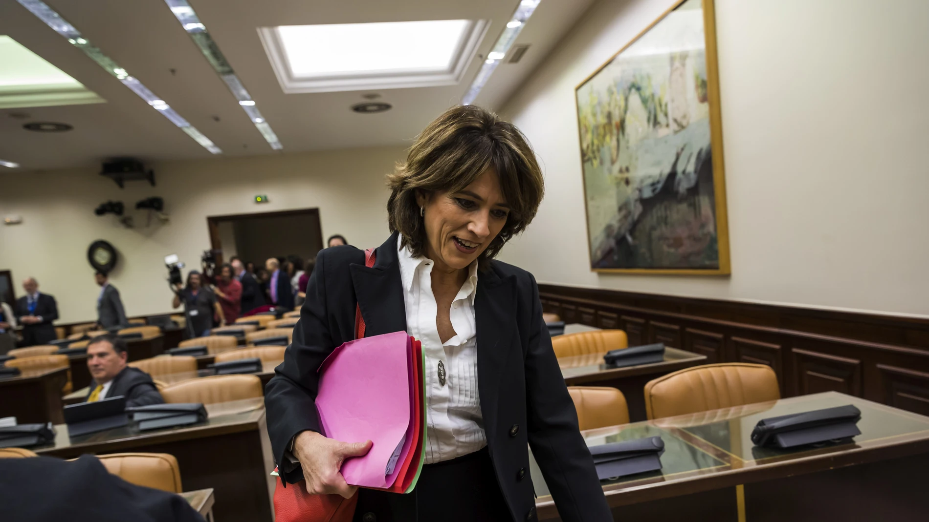 La exministra de Justicia Dolores Delgado comparece este jueves por la tarde ante la Comisión de Justicia del Congreso, un examen para certificar que cumple los requisitos que se exigen para ser nombrada fiscal general del Estado, cargo para el que se ha sido propuesta por el presidente del Gobierno, Pedro Sánchez.