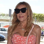 Ana Obregón con vestido de Zara.