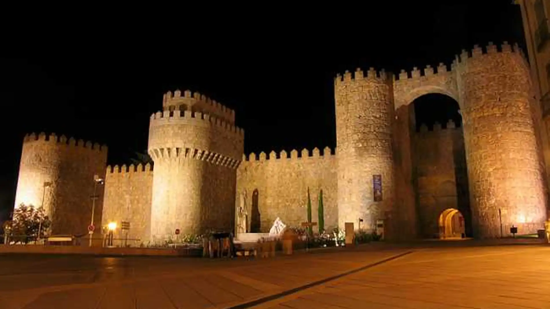Puerta del Alcázar de Ávila