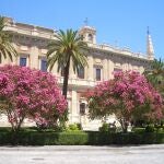 La fachada del Archivo de Indias