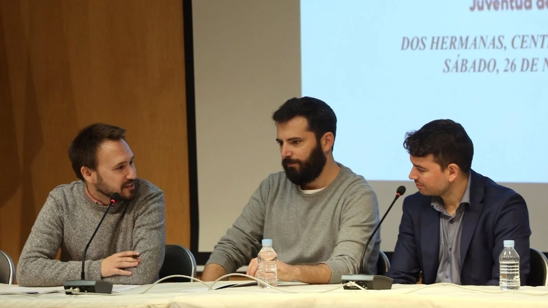 Última asamblea del Consejo de la Juventud de Andalucía, con Daniel Valdivia a la derecha