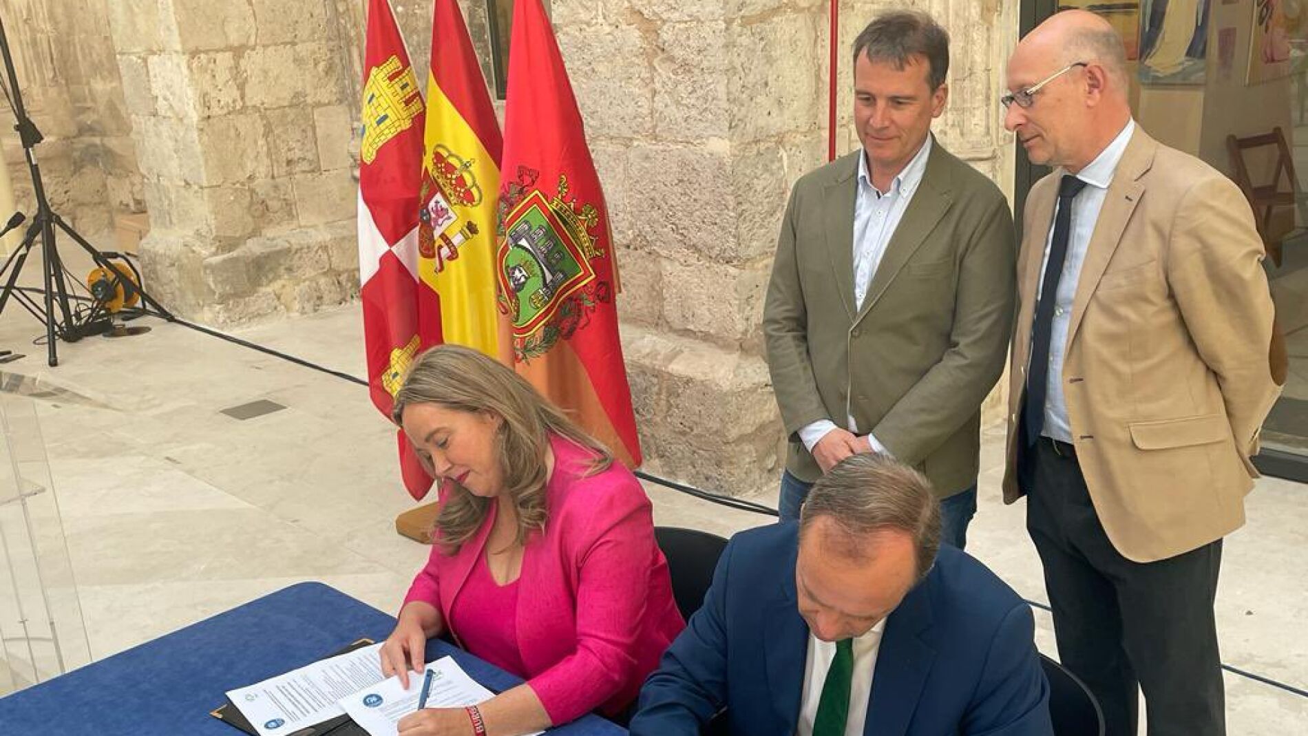 PP y Vox gobernarán en coalición el Ayuntamiento de Burgos