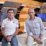 Perico Delgado y Carlos de Andrés en el estudio de RTVE