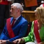 Collboni, investido alcalde de Barcelona con los votos de BComú y del PP