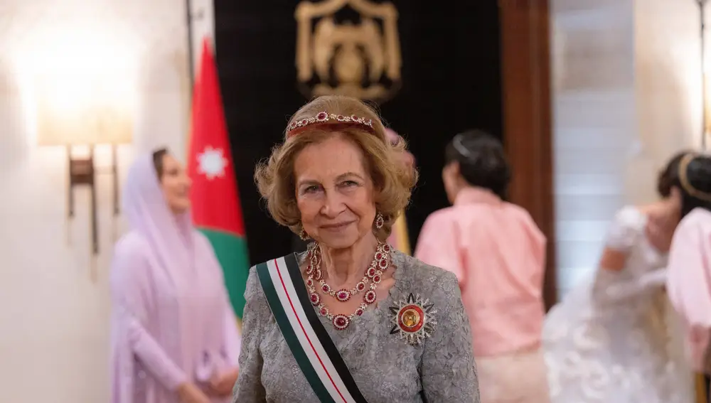 Doña Sofía con los rubíes Niarchos