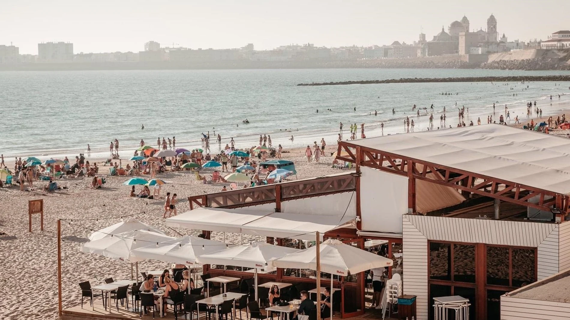 La provincia de Cádiz afronta la temporada turística con buenas perspectivas económicas