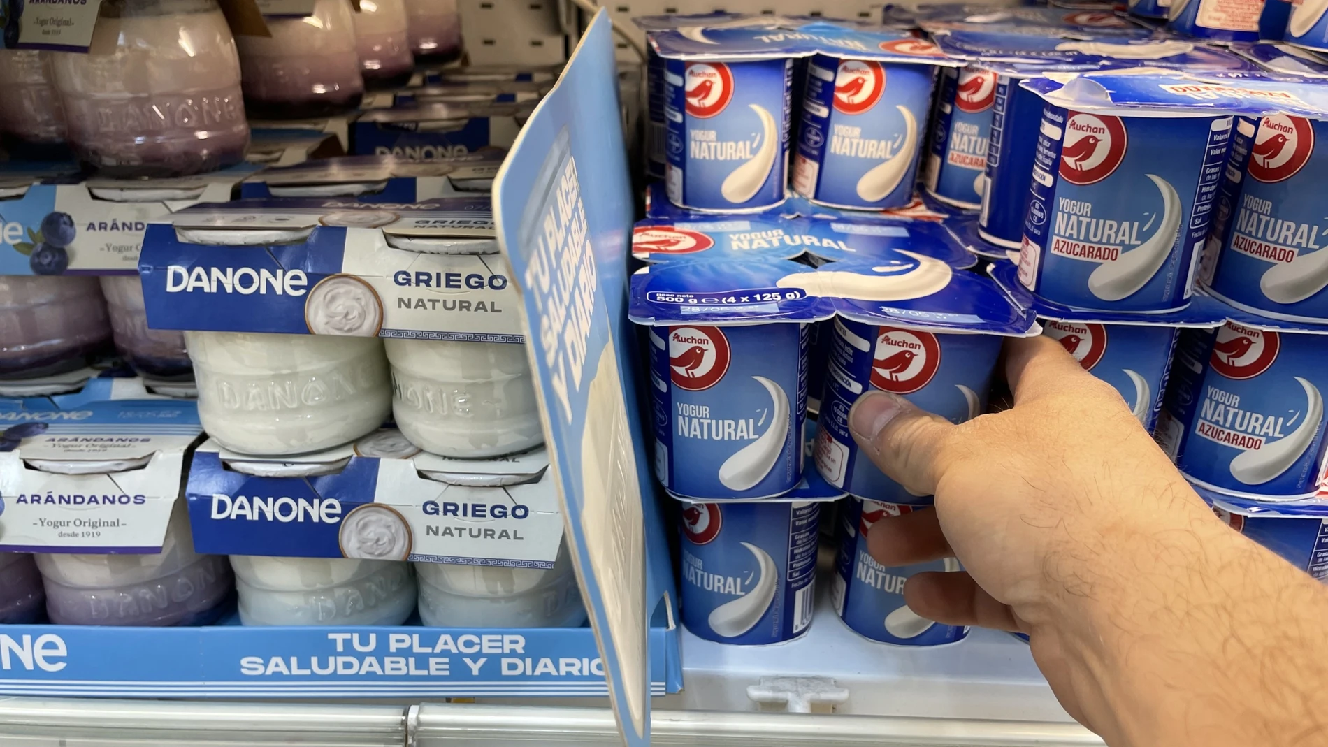 Alimentos de marca blanca y precios de alimentos en supermercados.
