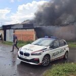 Mueren 16 terneros y dos vacas tras incendiarse una nave por un rayo en León