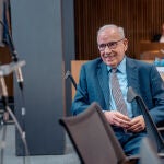 Alfonso Guerra carga contra los pactos PSOE con Podemos y Bildu: Cuando se aceptan es signo de "sociedad en decadencia"
