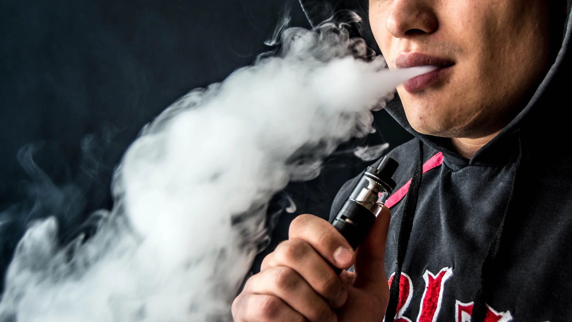 Combinar cigarrillos con vapers aumenta hasta 40 veces las probabilidades de cncer de pulmn Combinar cigarrillos con vapers aumenta hasta 40 veces las probabilidades de cncer de pulmn