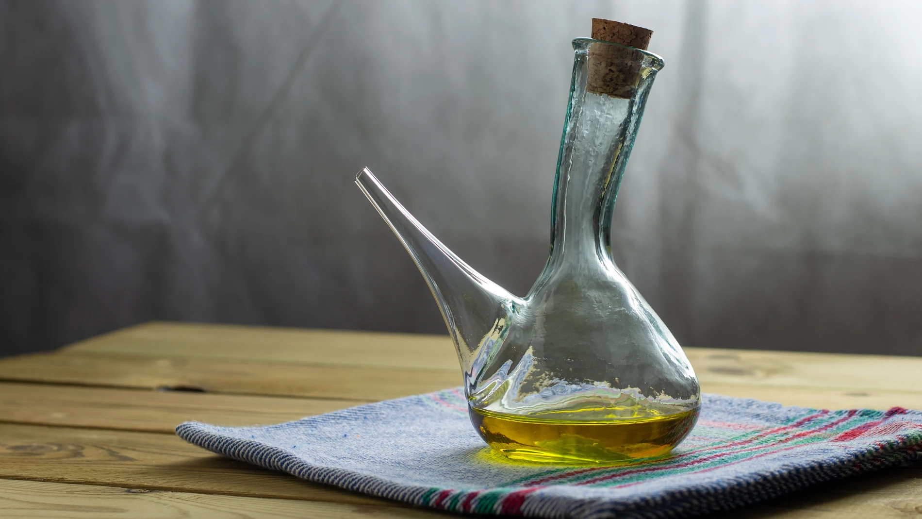 El de oliva o de girasol son algunos de los tipos de aceite más comunes