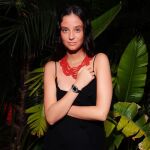 El vestidazo 'cut out' asimétrico que Victoria Federica ha combinado con collar de perlas para ir de cena en Mónaco