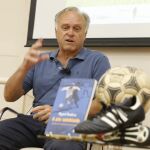 Miguel Pardeza, escritor y ex futbolista