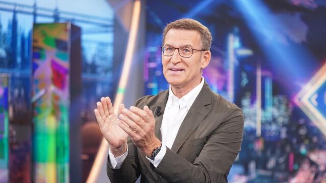 Alberto Núñez Feijóo y su look en 'El Hormiguero'.
