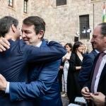 El presidente de la Junta de Castilla y León, Alfonso Fernández Mañueco, asiste a la toma de posesión del presidente de La Rioja, Gonzalo Capellán