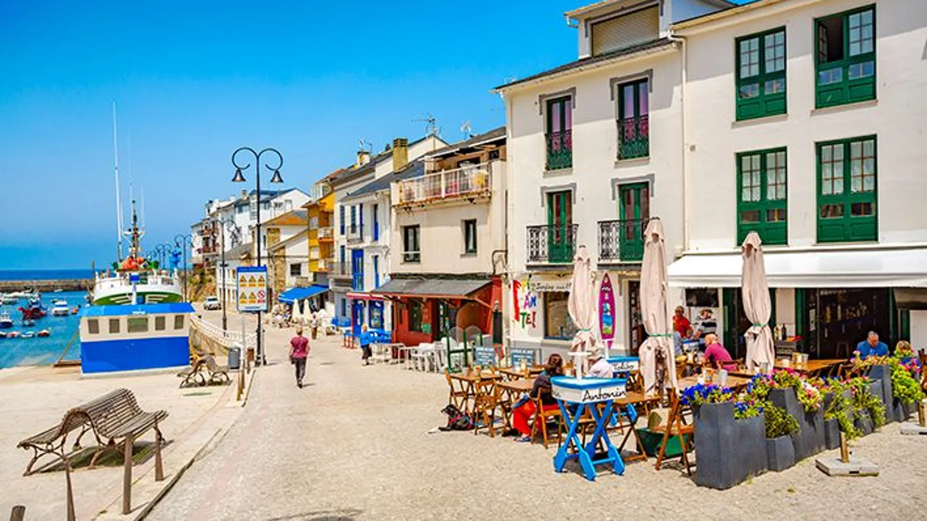 Imagen del puerto de Tapia de Casariego