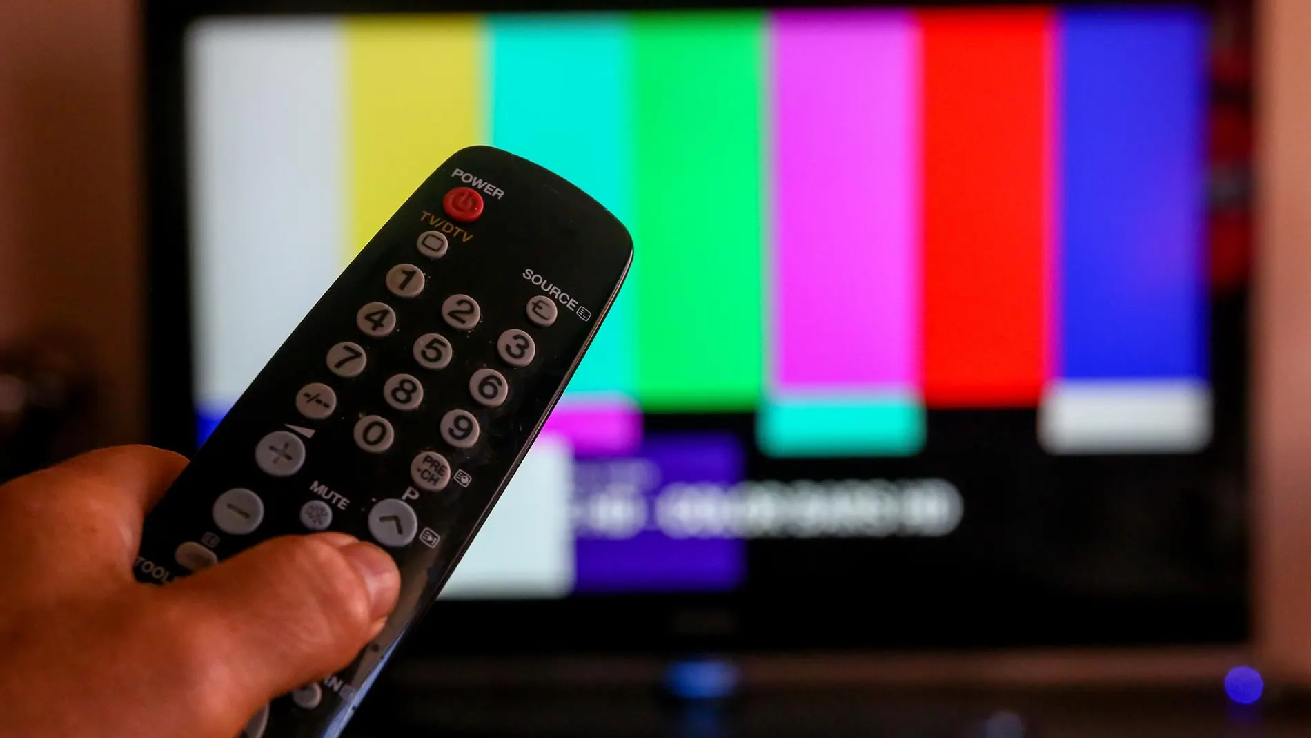 ¿Consumimos más televisión con el calor?