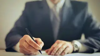 Firma de un contrato legal Firma de un contrato legal