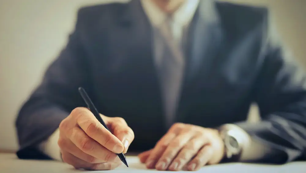 Firma de un contrato legal