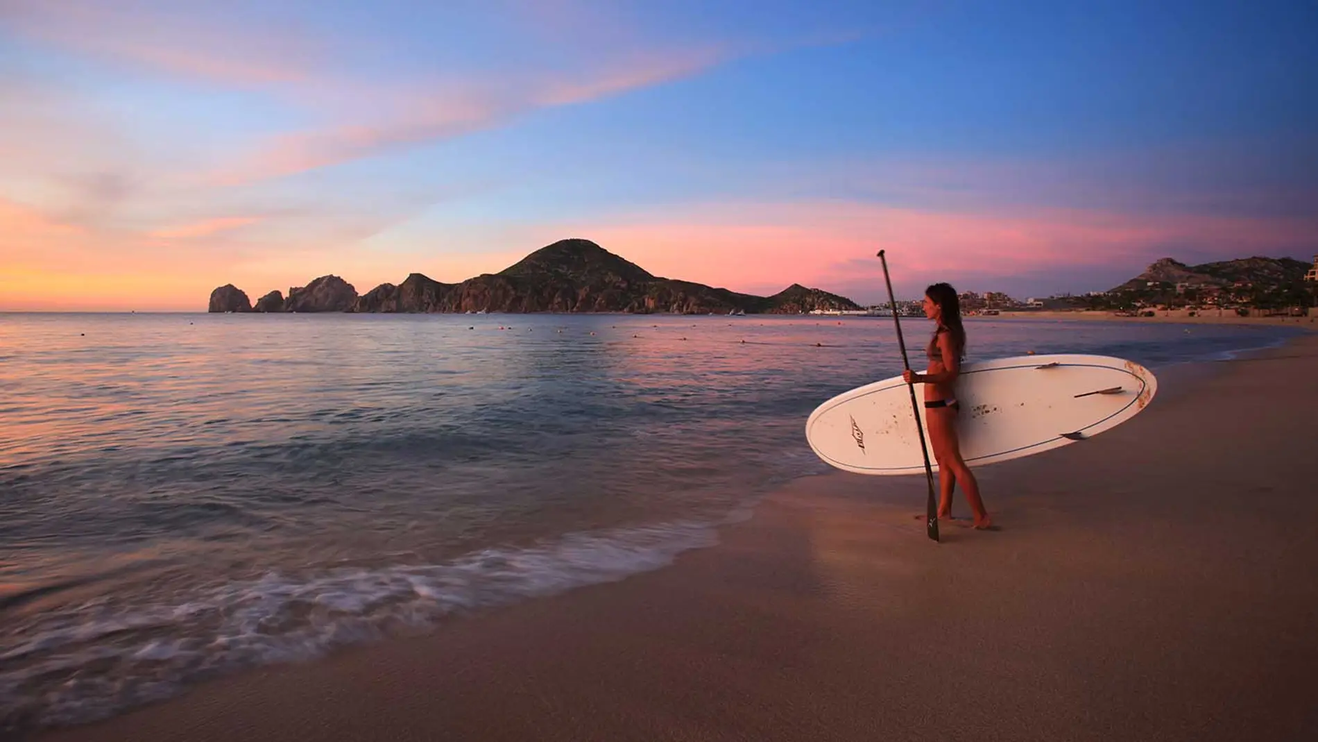 Los Cabos te está esperando y queremos recomendarte algunos lugares imprescindibles para que te dejes llevar a este destino de moda