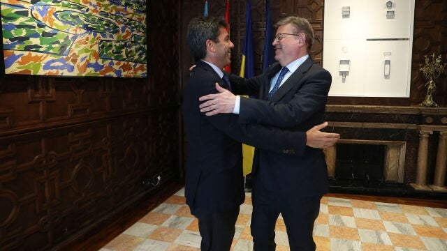 Ximo Puig y Carlos Mazón en su última reunión para abordar el traspaso de competencias