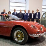 Inauguración en Salamanca de la muestra sobre los 125 años de Renault