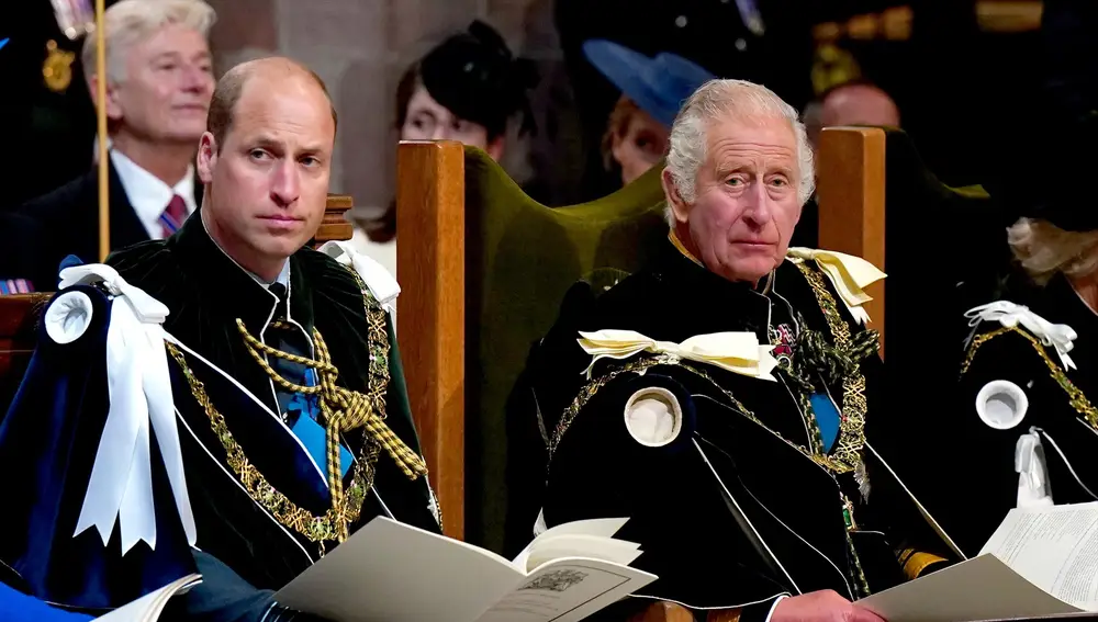 El rey Carlos III durante la ceremonia en Escocia
