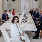 MADRID.-AV.- El Gobierno de Ayuso reduce un 26% sus viceconsejerías, elimina dos direcciones generales y extingue una empresa