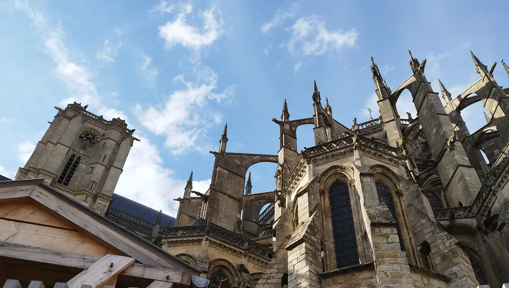 Desde cualquier ángulo, la catedral sorprende gratamente al viajero