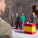 El nuevo responsable de la Subdelegación de Defensa en Soria, el coronel ángel Esparza López, toma posesión de su cargo en presencia de Virginia Barcones, delegada del Gobierno