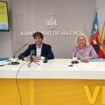Los concejales Juan Carlos Caballero y María José Ferrer San Segundo
