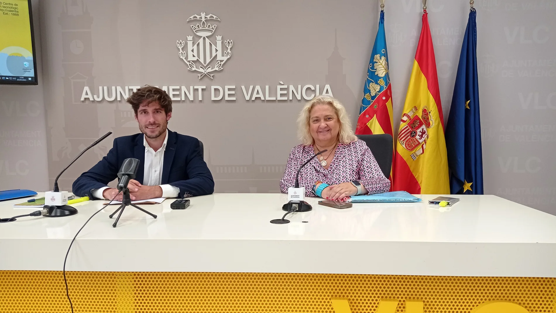 Los concejales Juan Carlos Caballero y María José Ferrer San Segundo