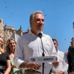 Bendodo interviene en el acto del PP en Ávila en presencia de Carlos García, Héctor Palencia o Alicia García, entre otros