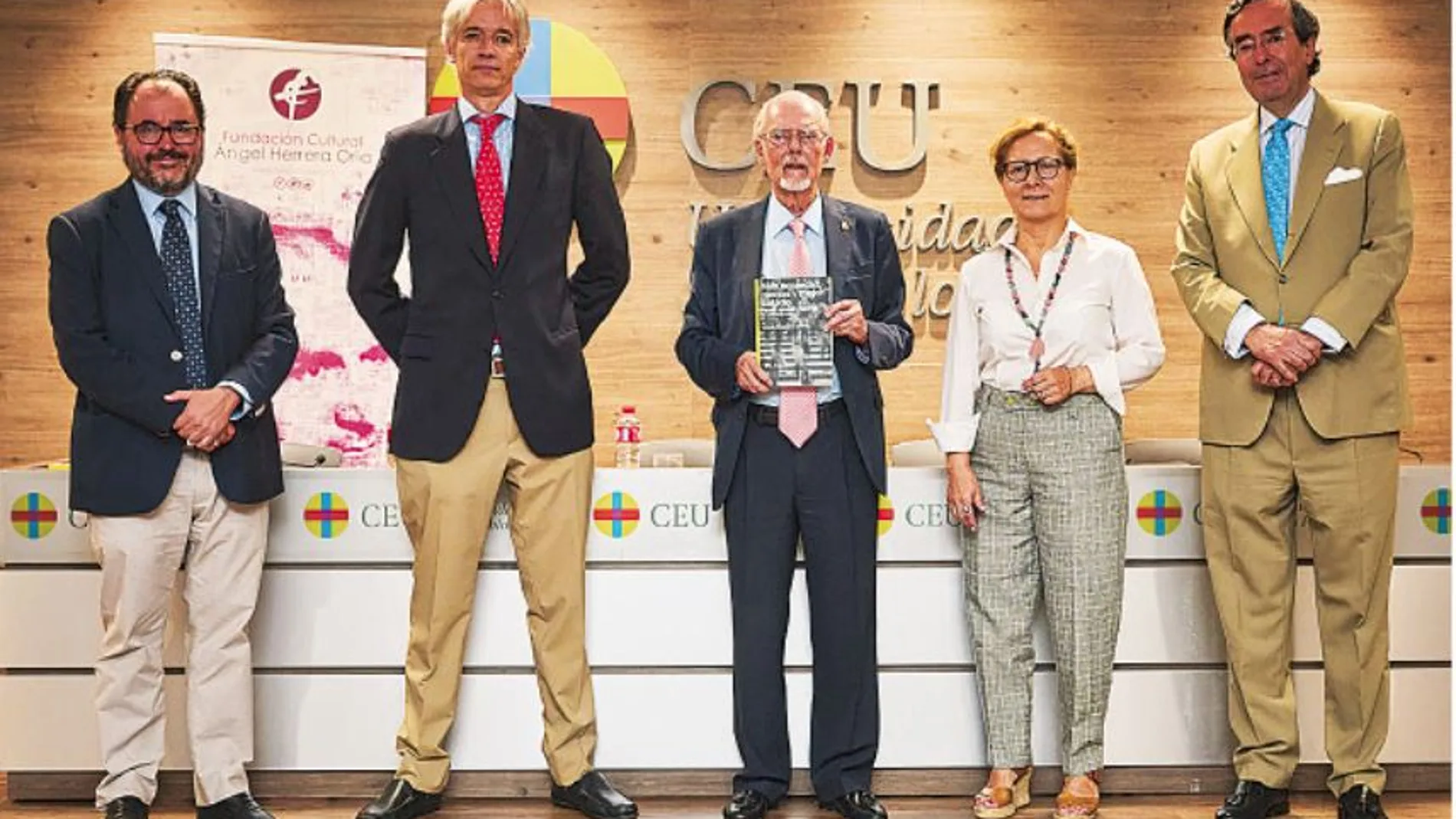 «Más sociedad, menos y mejor Estado», de Ignacio Buqueras