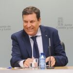 Fernández Carriedo atiende a la prensa tras el Consejo de Gobierno