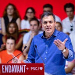  Sánchez participa en un acto de campaña en Barcelona
