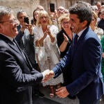 Traspaso de poderes entre Carlos Mazón y Ximo Puig tras la toma de posesión