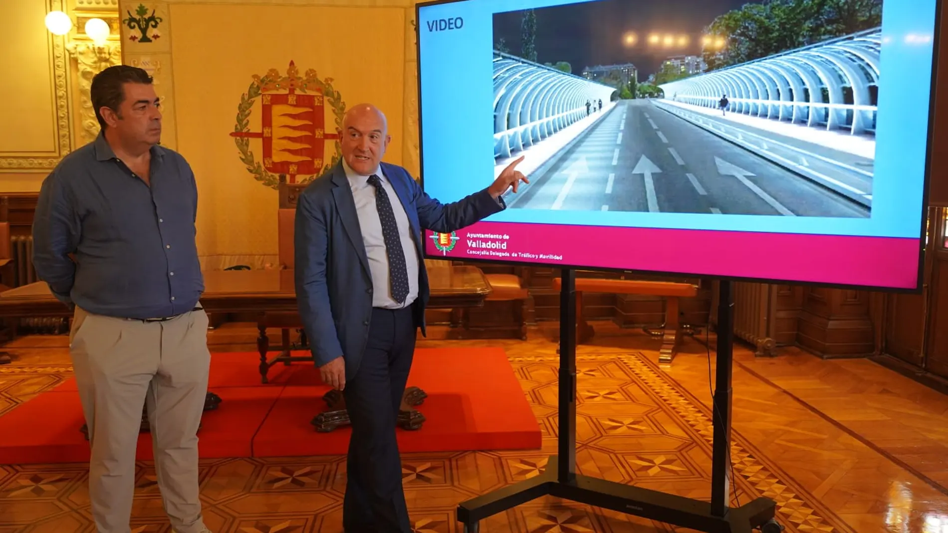 Jesús Julio Carnero presenta el nuevo Puente del Poniente de Valladolid